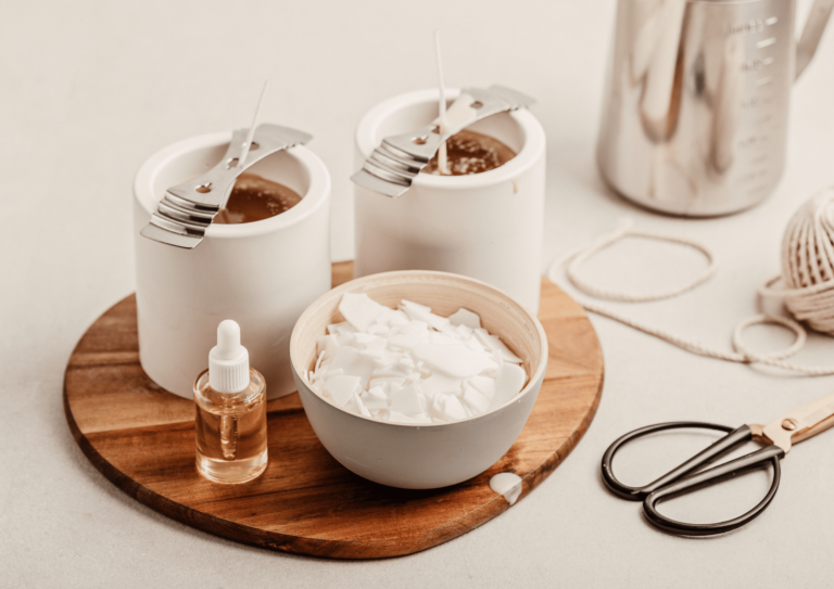 Comparing the Two: Paraffin Wax vs. Soy Wax Candles