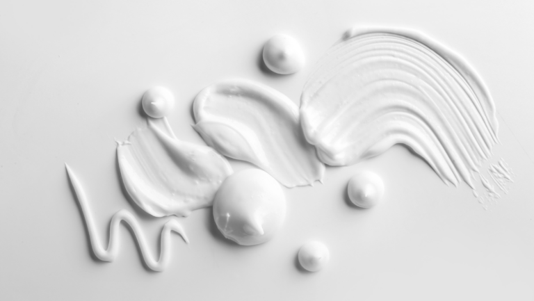 Unlocking the Benefits of Cetyl Alcohol in Cosmetics & Cleaning Formulations