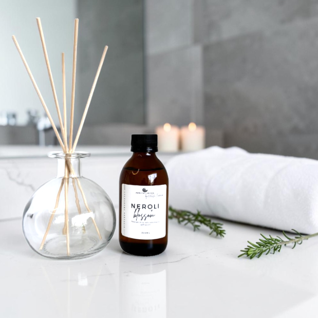 Diffuser Clear with Diffuser oil and 5 reeds 3